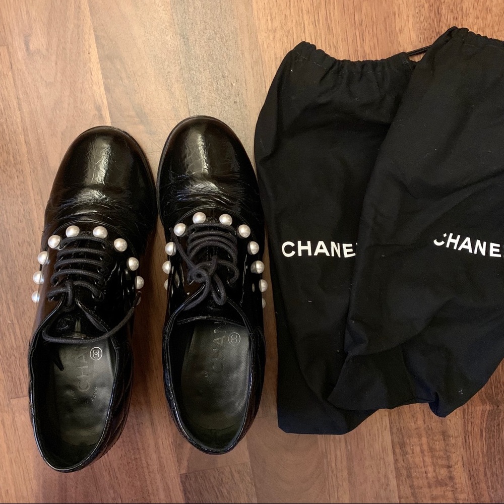 CHANEL Pearl embellished heeled boots size 37
